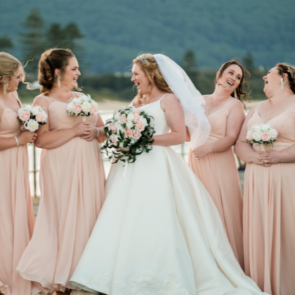 Deanna and bridesmaids in Wollongong