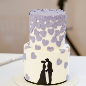 1 Buttercream wedding cake with bride and groom silhouette